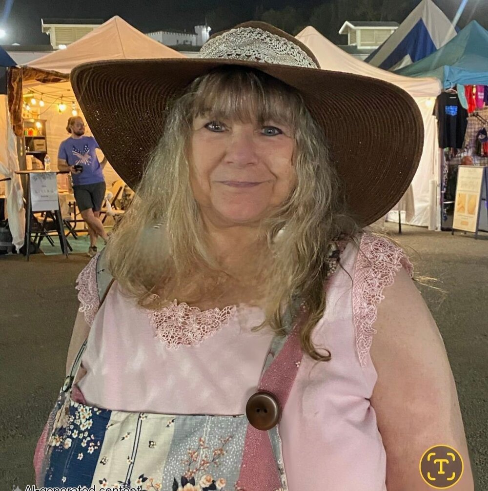 Meet your Posher, Lynne